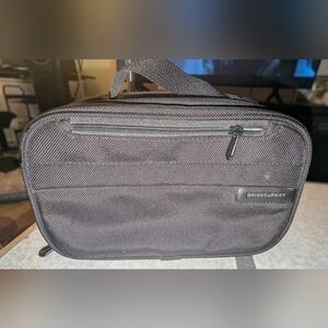 Briggs & Riley Charcoal Men's Messenger Bag